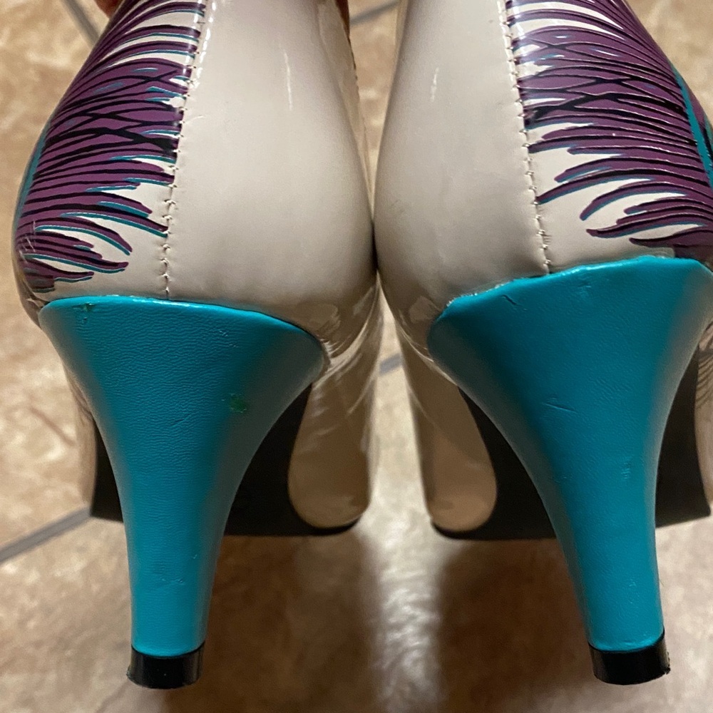 TUK Women's Leather White, Teal, and Black Size 9M Heels Elegant Formal Office - Picture 11 of 13